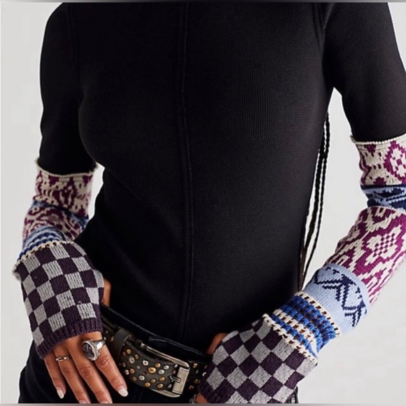 NWT Free People "Gorgeous Cuff' Thermal Top - Picture 4 of 14